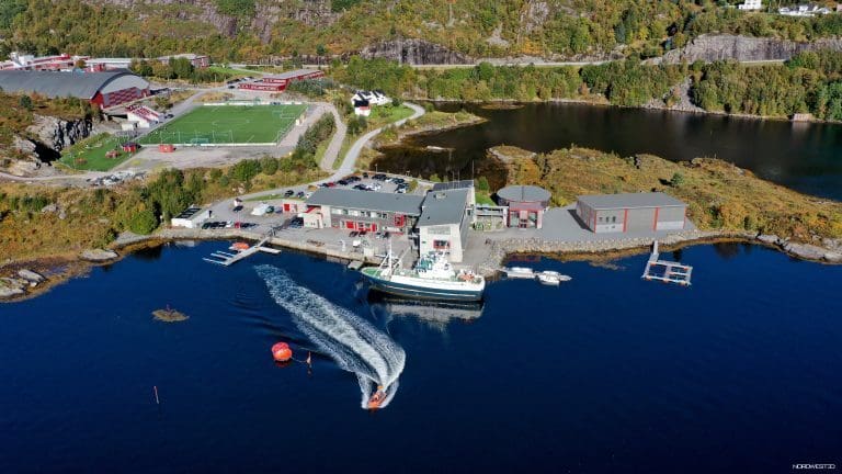 Måløy vidaregåande skule vil byggje eit landbasert oppdrettsanlegg