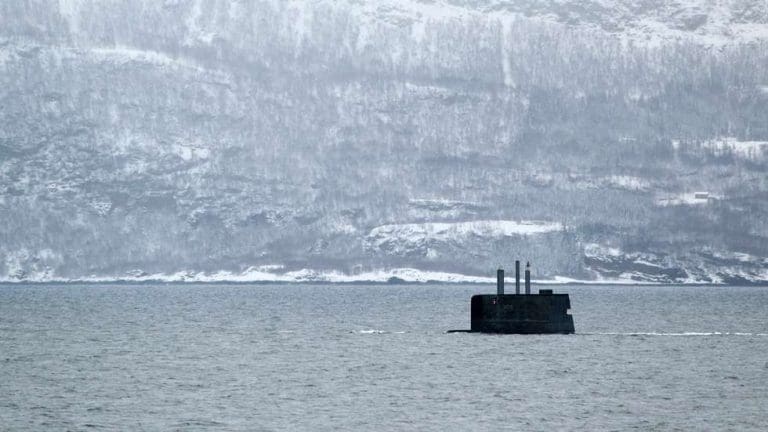 Ubåt traff oppdrettsanlegg hos Kleiva Fiskefarm