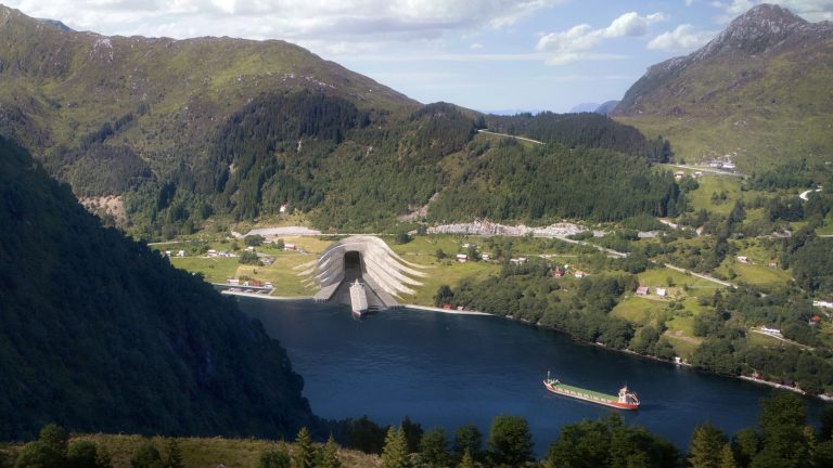 Støre skroter Stad-tunnelen