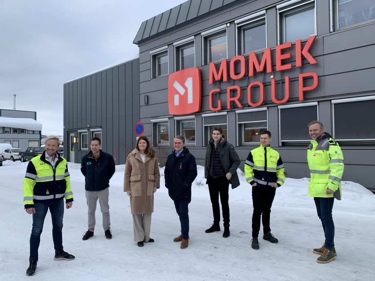 Flagger hjem produksjonen av anker til oppdrettsnæringen