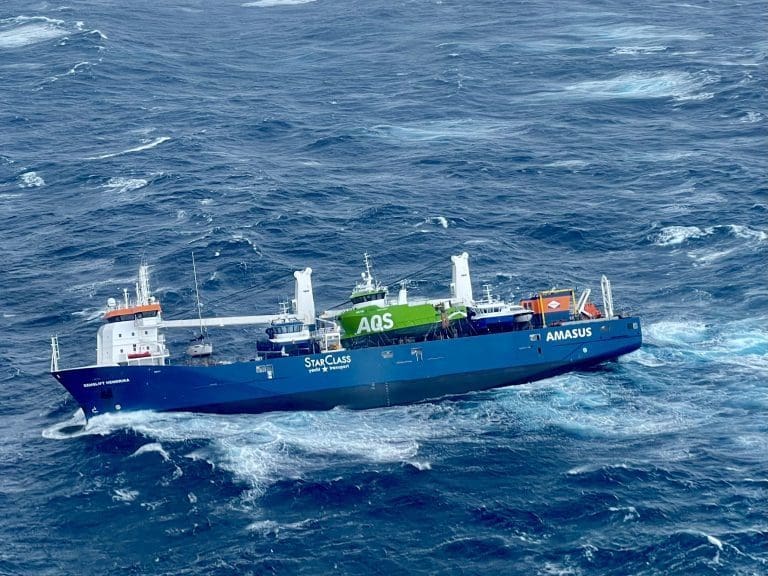 Nederlandsk lasteskip i havsnød i Norskehavet