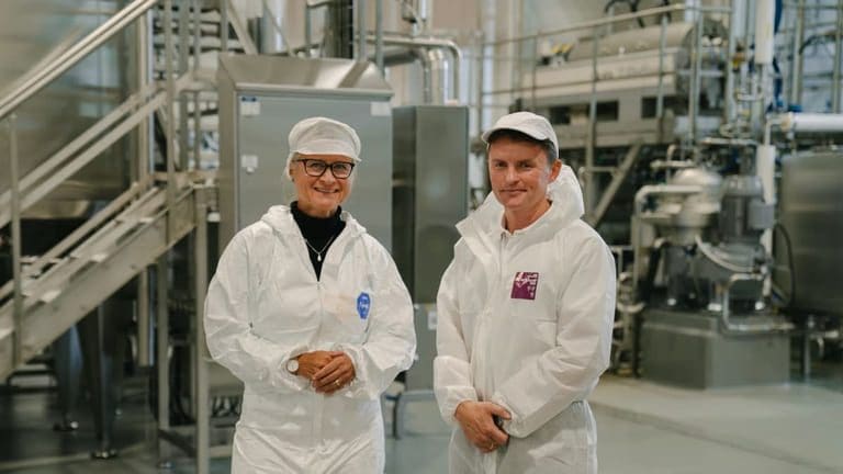 Åpnet ny raudåtefabrikk i Sortland