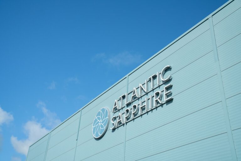 Nå er forsikringsoppgjøret etter brannen klart. Atlantic Sapphire får utbetalt 247,5 millioner kroner
