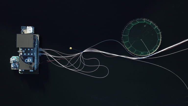 Cermaq installerer to batterisystemer på fôrflåter i nord
