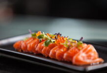 Lakseeksporten falt både i volum og verdi i november