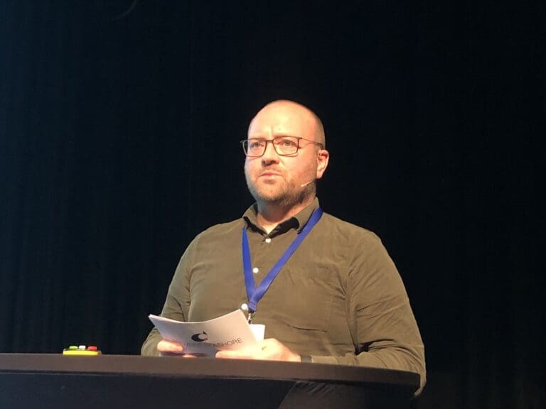 Bremnes Seashore produserer storsmolt på land. Men hvorfor tar de ikke laksen til slaktevekt?