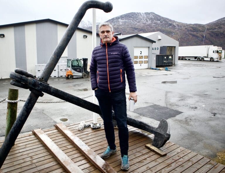 Fylkeskommunen har saksøkt Wilsgård Fiskeoppdrett. Denne uken møtes de i retten
