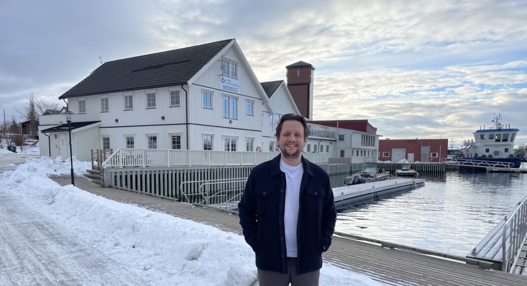 ALEXANDER HALSEN1