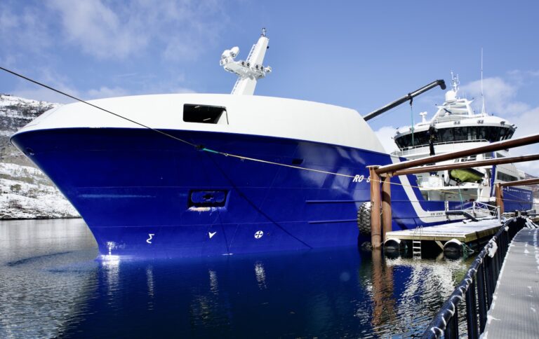 Her sorteres smolten ombord på brønnbåten. «Ro Sailor» er rederiets første fartøy med slik løsning på dekket