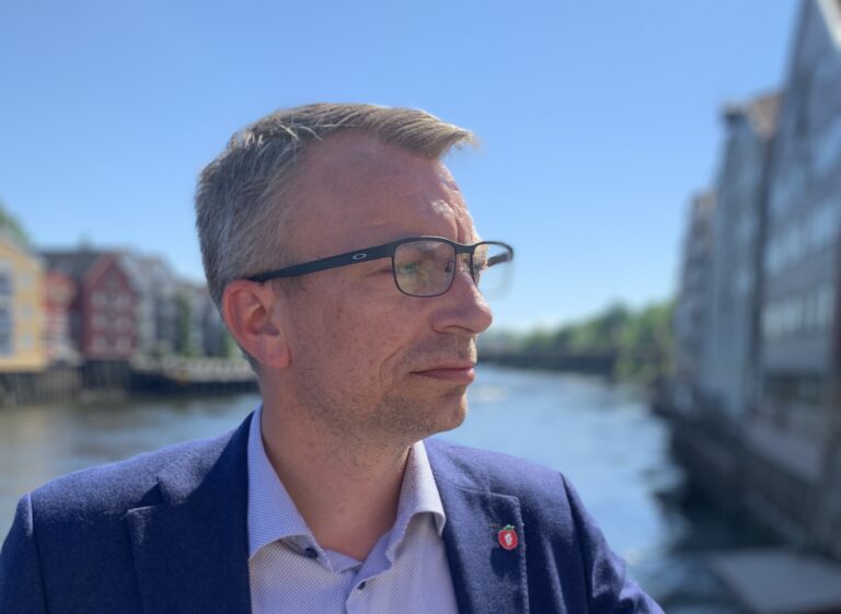 – La det ikke være tvil: FrP er på lag med havbruksnæringen