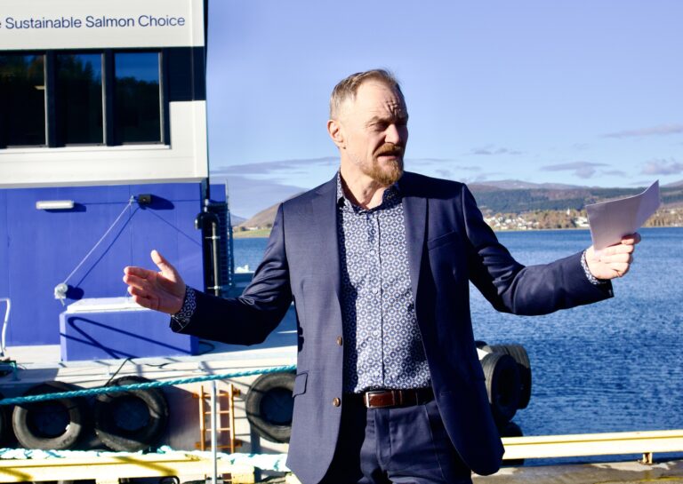 – Vi mister det nå