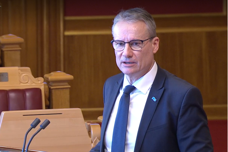 Laksen i det politiske minefeltet