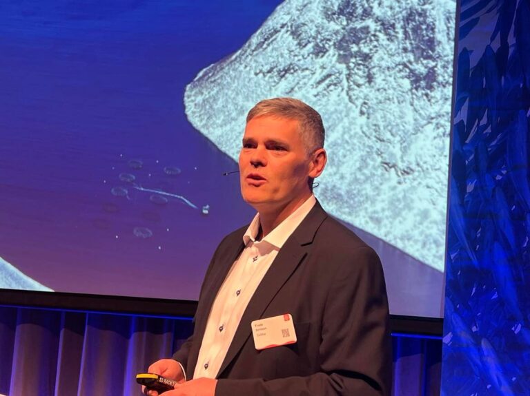 SalMar gruser Lerøy: – Har vist en relativt aggressiv vekststrategi