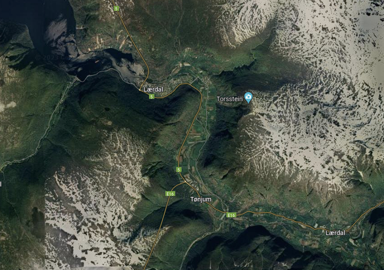 Kraftsvikt stoppet vannføringen i Lærdalselva: – Det ligger strødd med fisk i alle størrelser på elvebunnen