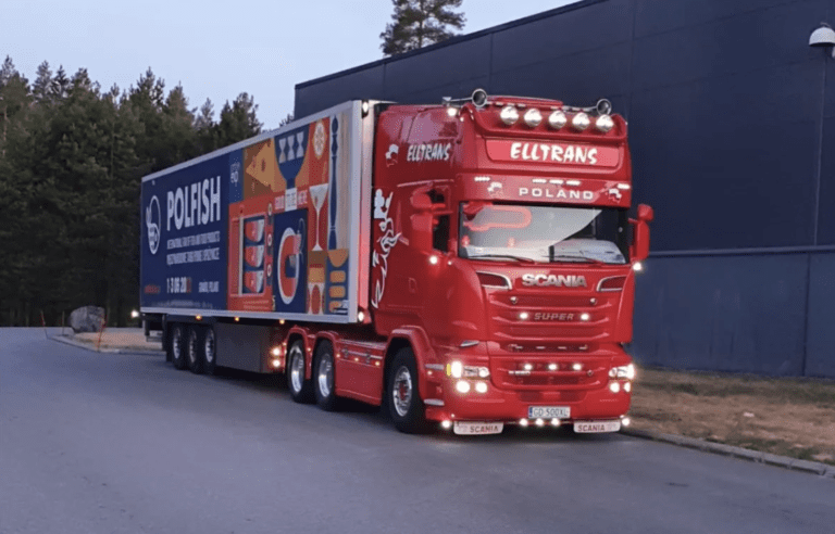 Ny Tromsø Seafood-trailer fylt med “prodfisk” stoppet med doble fraktbrev