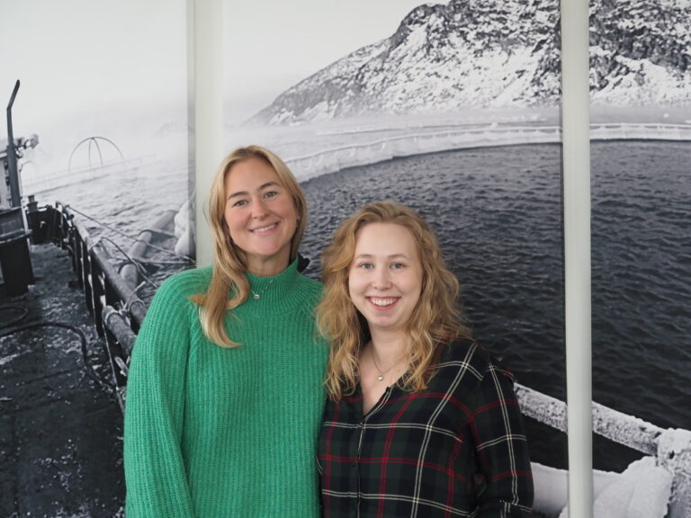 Marte og Cecilie ville hjem til Finnmark etter veterinærstudiene