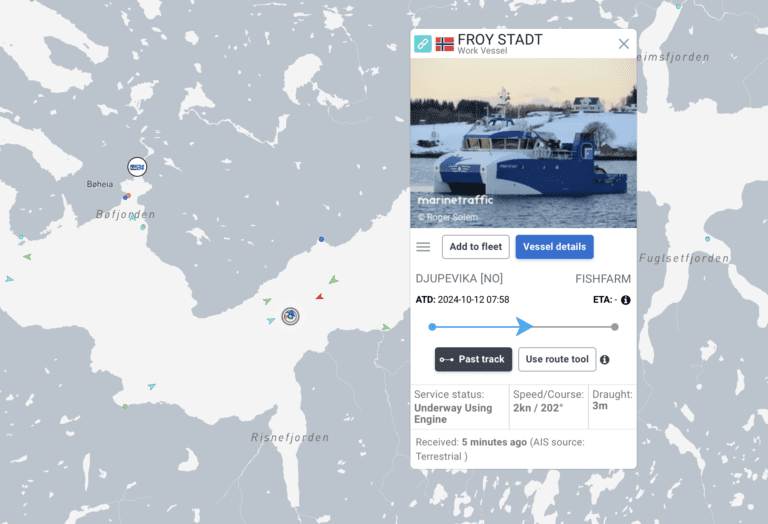 Ferjebrann midt på Sognefjorden: Frøy-båter sentrale i redningsarbeidet