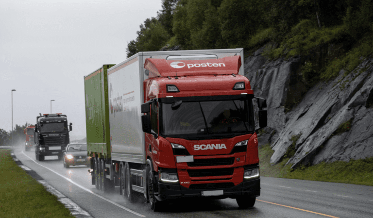 Stengingen på Nordlandsbanen gjør at logistikkselskapene får kjørt seg