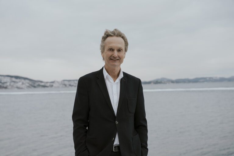 Laksenæringen kan gis rom til nødvendig omstilling 