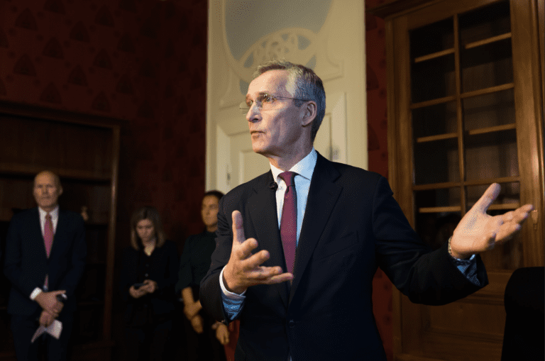 Stoltenberg om skattegrep: – Interne salg prises betydelig lavere