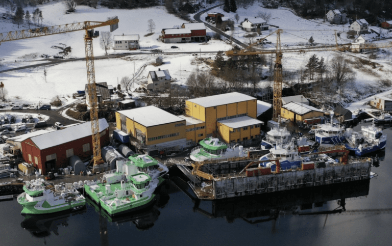 Sletta Verft navigerer i et omskiftelig marked: – Vi har oppdrag frem til starten av neste år