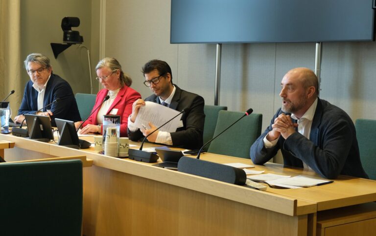 Kraftig skyts fra næringen: – Forslagene i Havbruksmeldingen er ikke en gang halvferdige