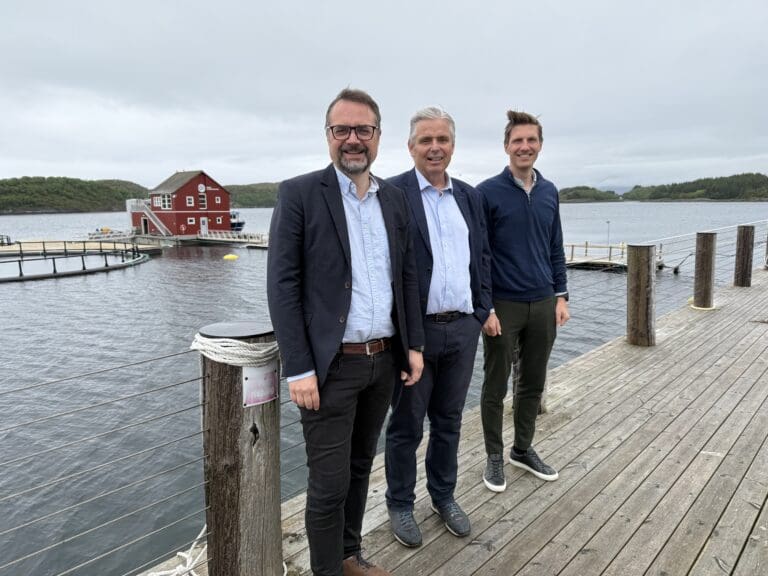 Konsernsjefen i Torghatten Aqua går av