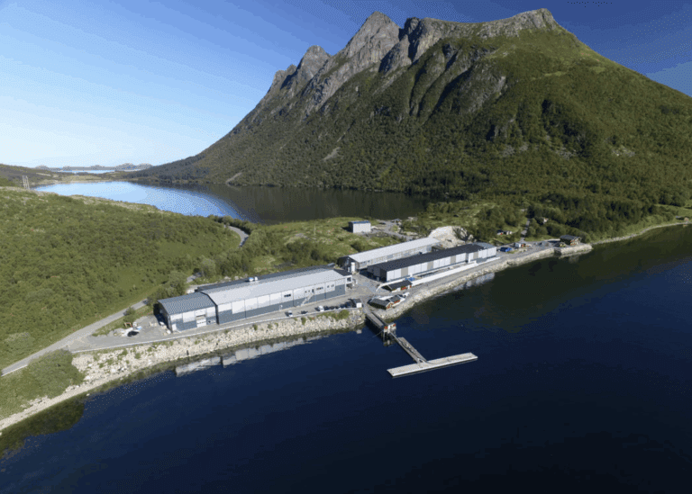 Teknisk svikt i smoltanlegg rammet over 30.000 laks