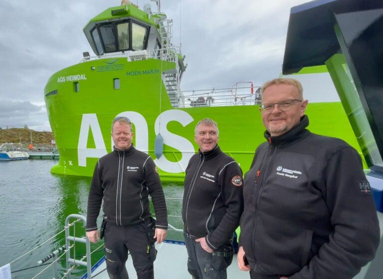 De klargjør alle Moen Marins båter før de settes i drift langs kysten