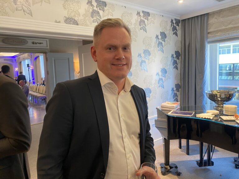 Skal bygge syv nye fartøy på tre år: – Det dreier seg om fire brønnbåter og tre premium servicefartøy